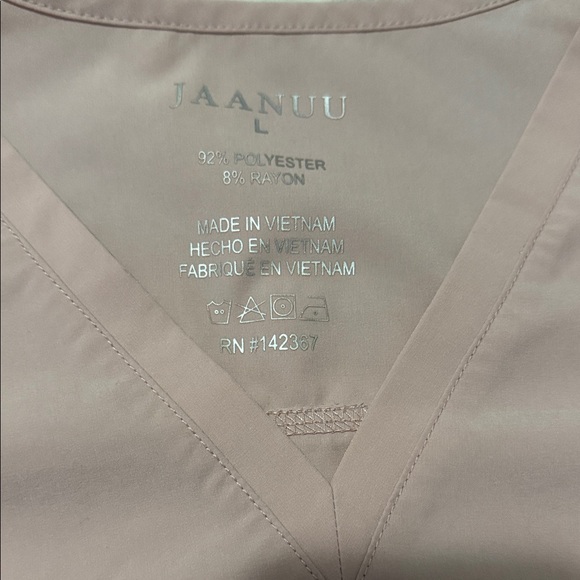 Jaanuu Arya collection Blush Scrub Top - Picture 2 of 3